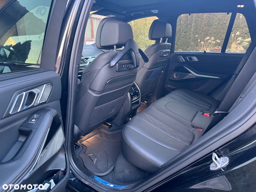 BMW X5 M M50d - 12