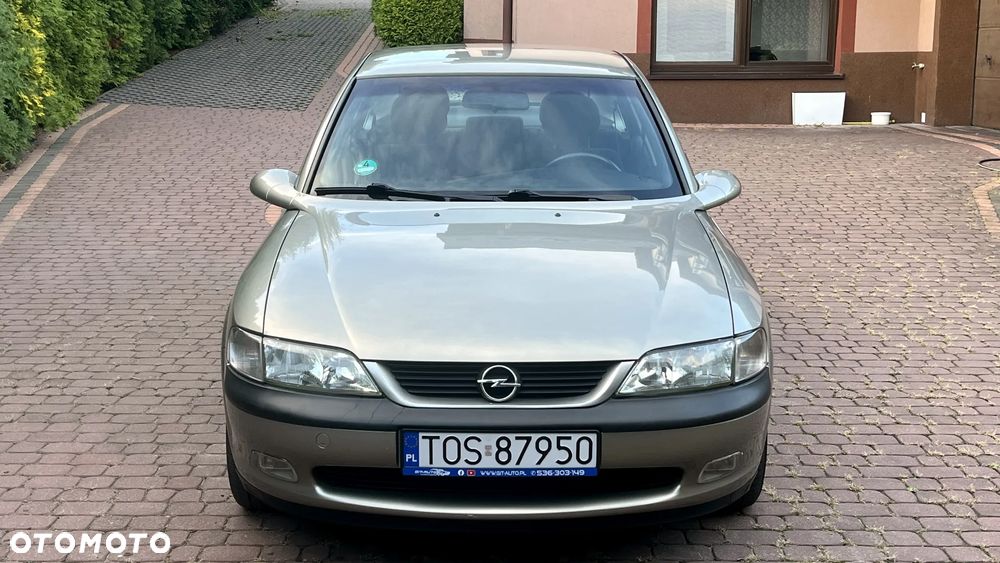 Opel Vectra - 12