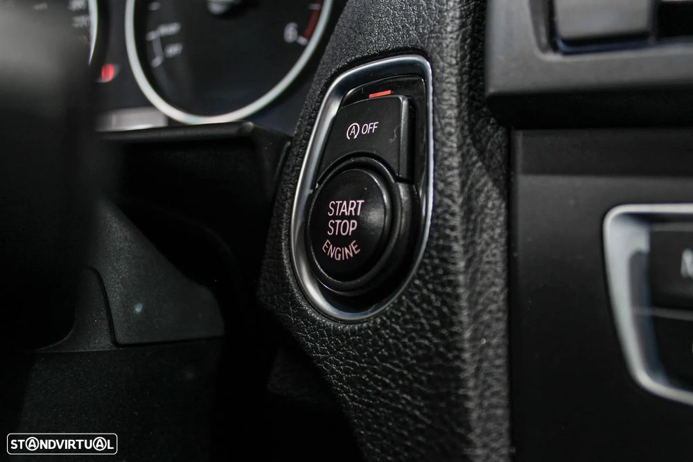 BMW 118 d Line Urban - 34