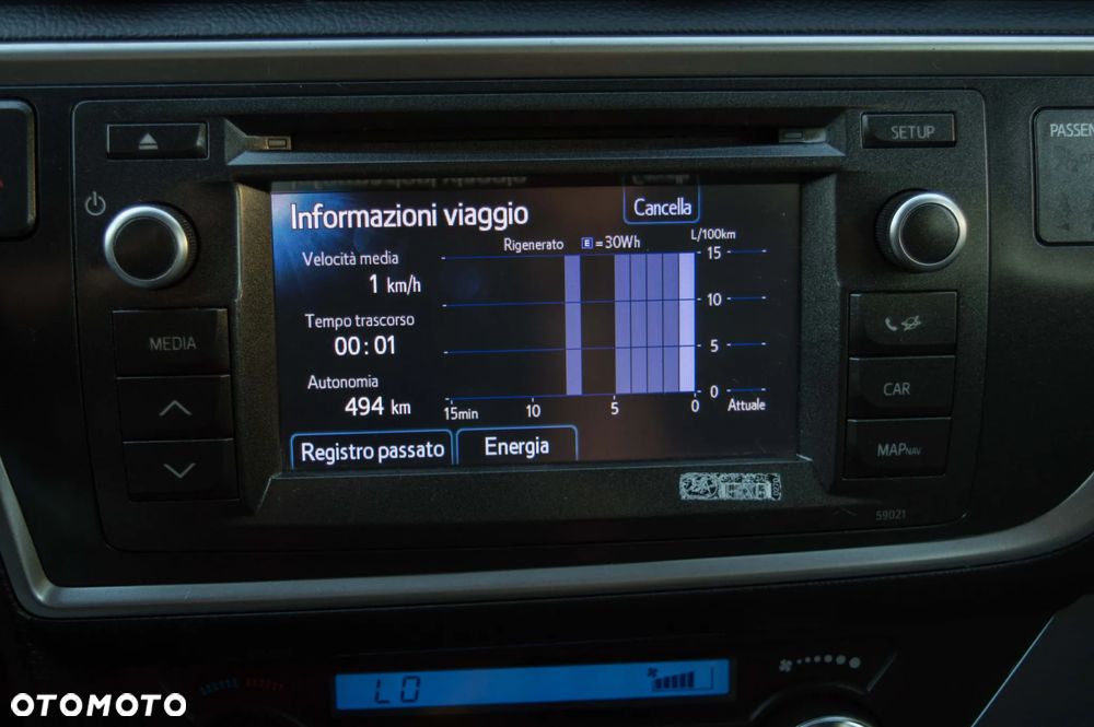 Toyota Auris - 22