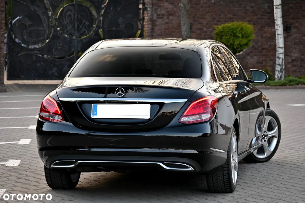 Mercedes-Benz Klasa C 200 Avantgarde - 16