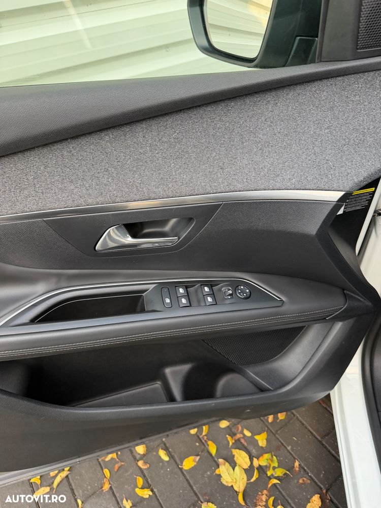 Peugeot 3008 BlueHDi 120 Stop & Start EAT6 Allure - 10