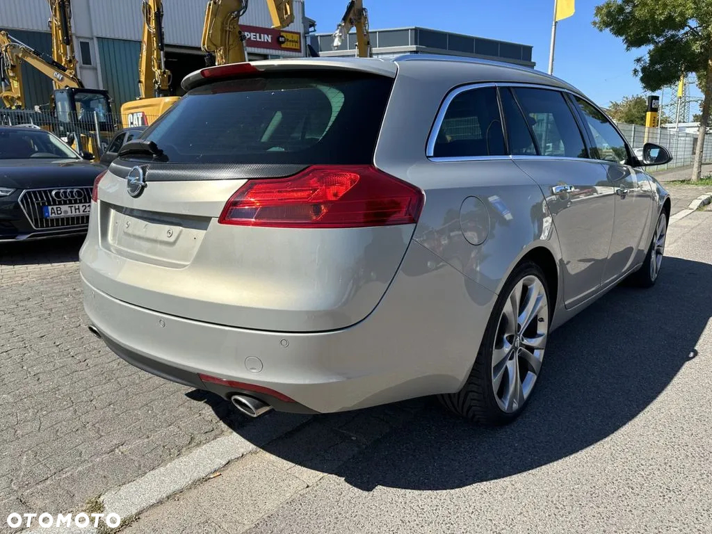Opel Insignia 2.0 ECOTEC DI Turbo 4x4 Sports Tourer Edition - 2