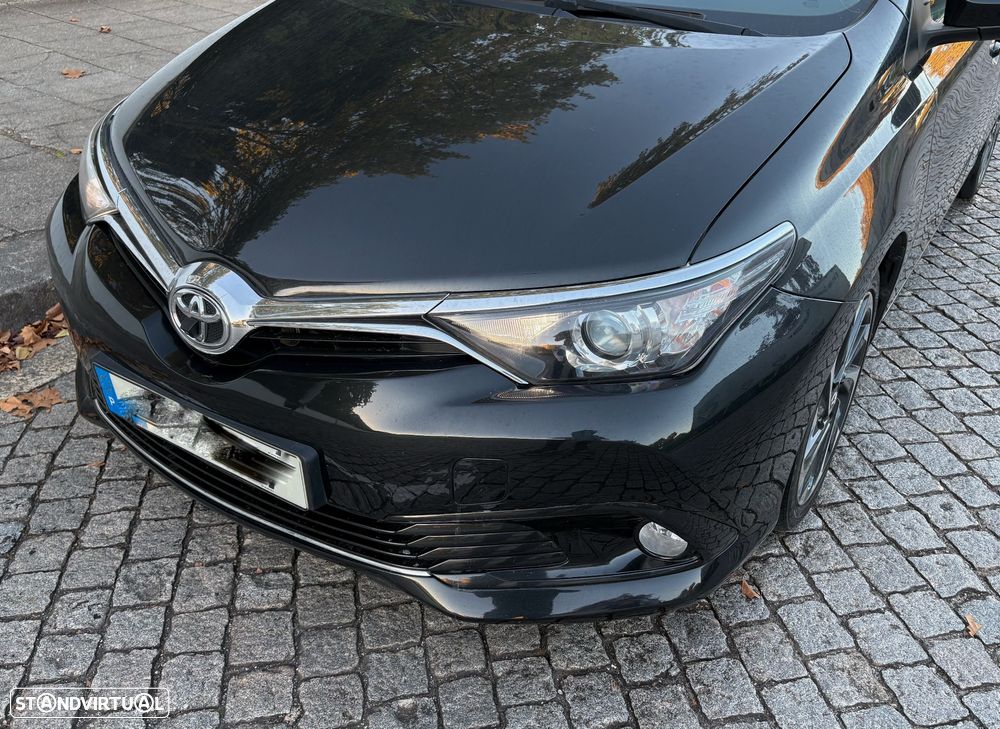 Toyota Auris Touring Sports 1.4 D-4D C.+P.Sport +TSS+Navi - 16