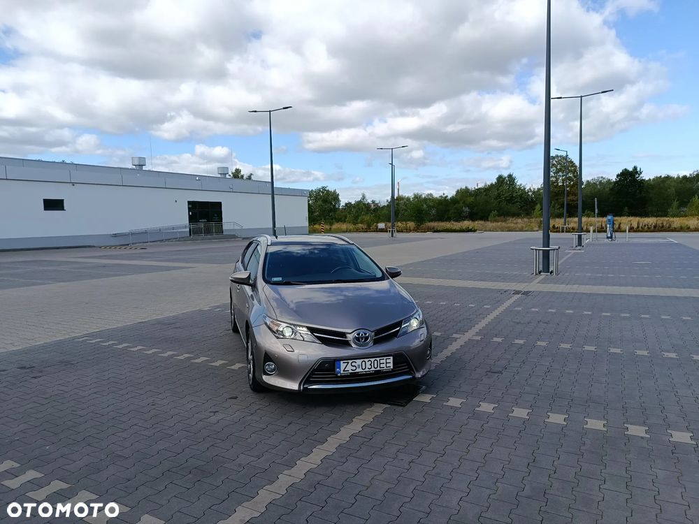 Toyota Auris - 2