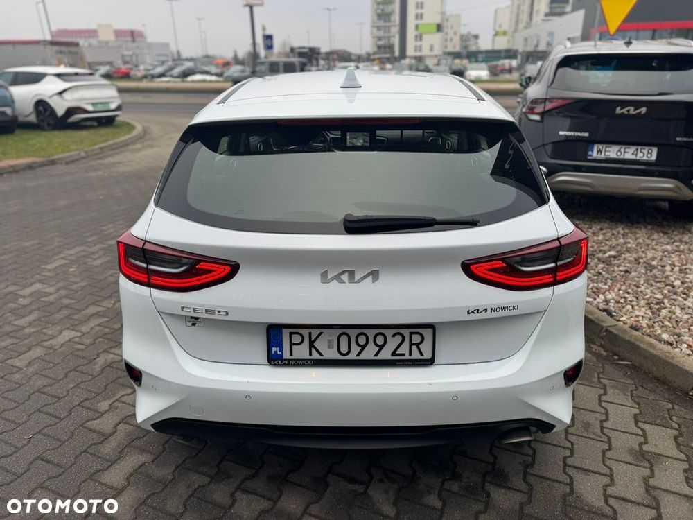 Kia Ceed 1.5 T-GDI M - 4