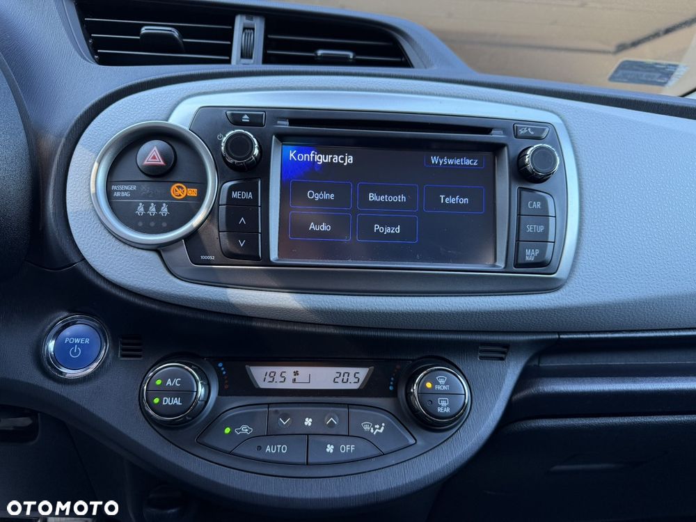 Toyota Yaris - 16