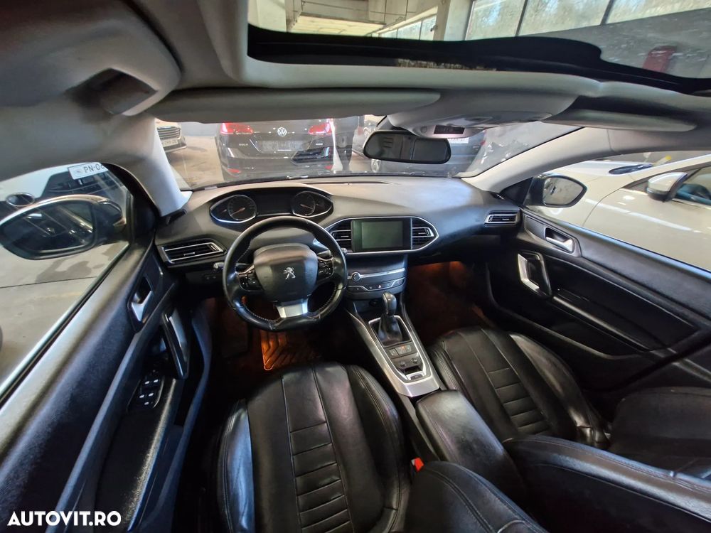 Peugeot 208 PureTech 82 Start & Stop Allure - 6