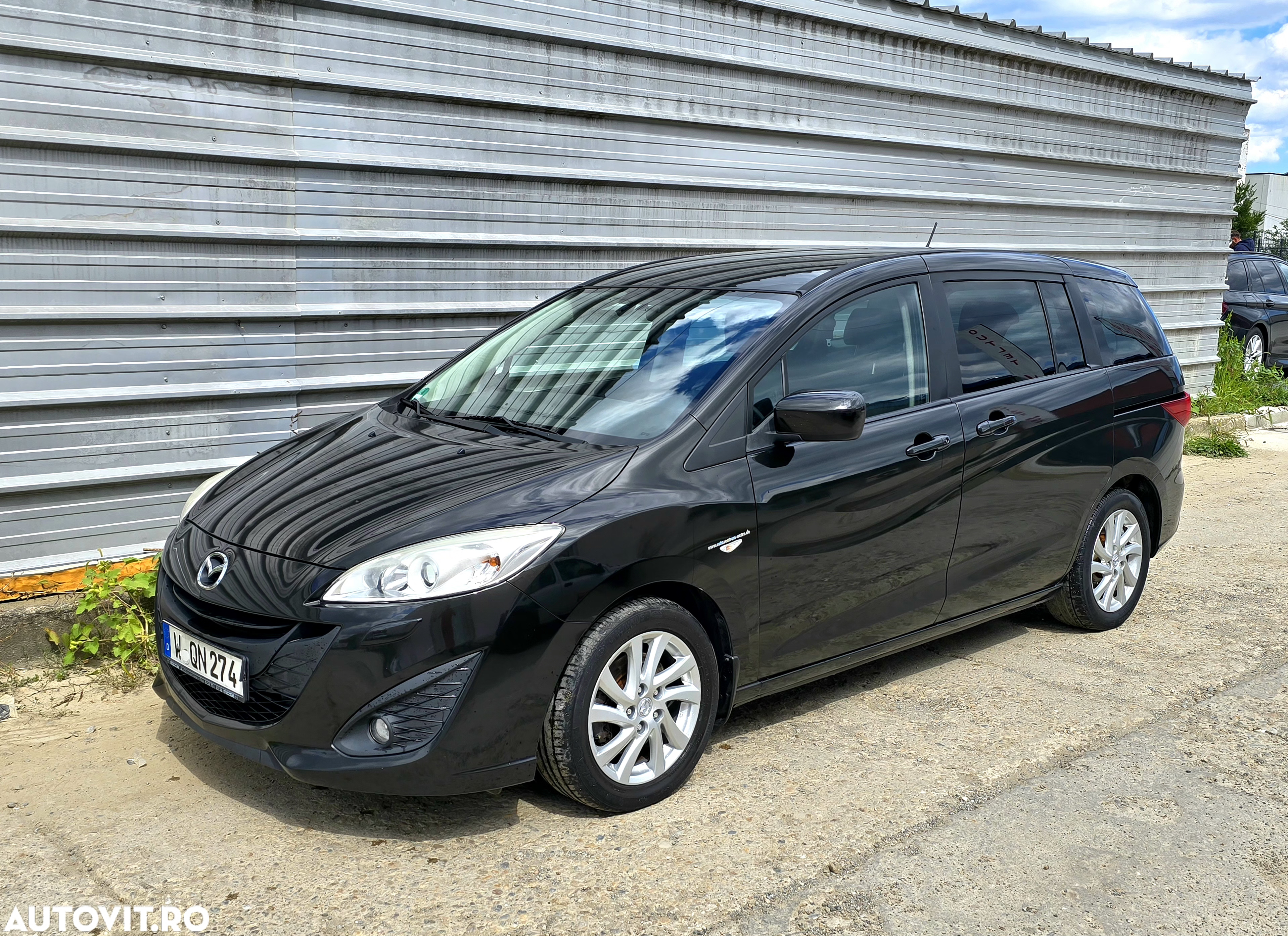 Mazda 5 - 10