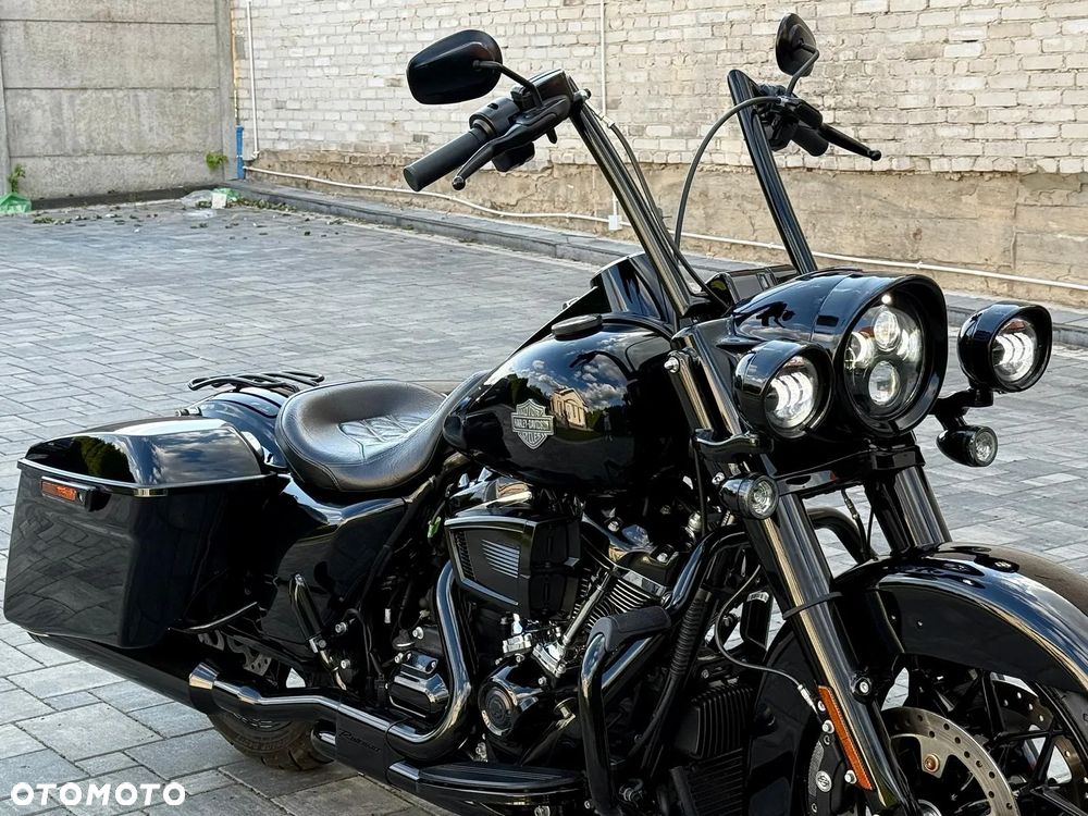 Harley-Davidson Touring Road King - 23