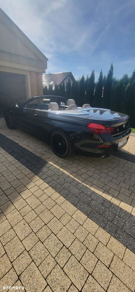 BMW Seria 6 650i - 8