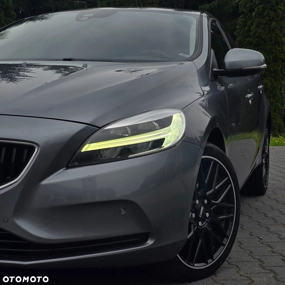 Volvo V40 D2 Drive-E Summum - 4