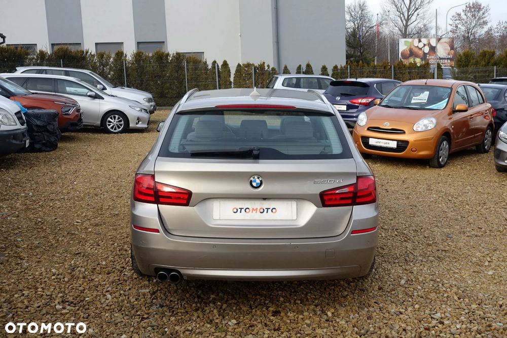 BMW Seria 5 530d xDrive Sport-Aut Modern Line - 6