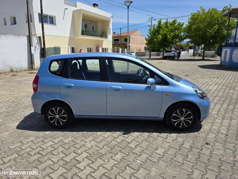 Honda Jazz 1.2 Live - 22