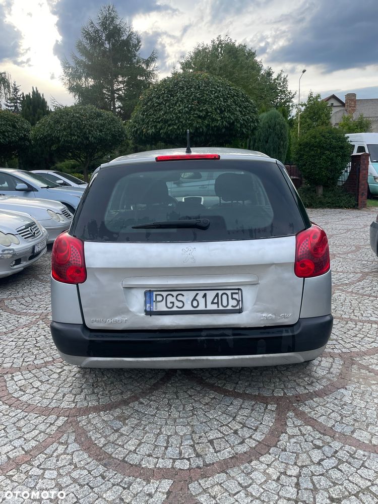Peugeot 207 1.4 16V Trendy - 11