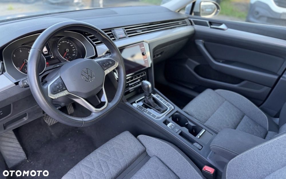 Volkswagen Passat 2.0 TDI SCR DSG Business - 3