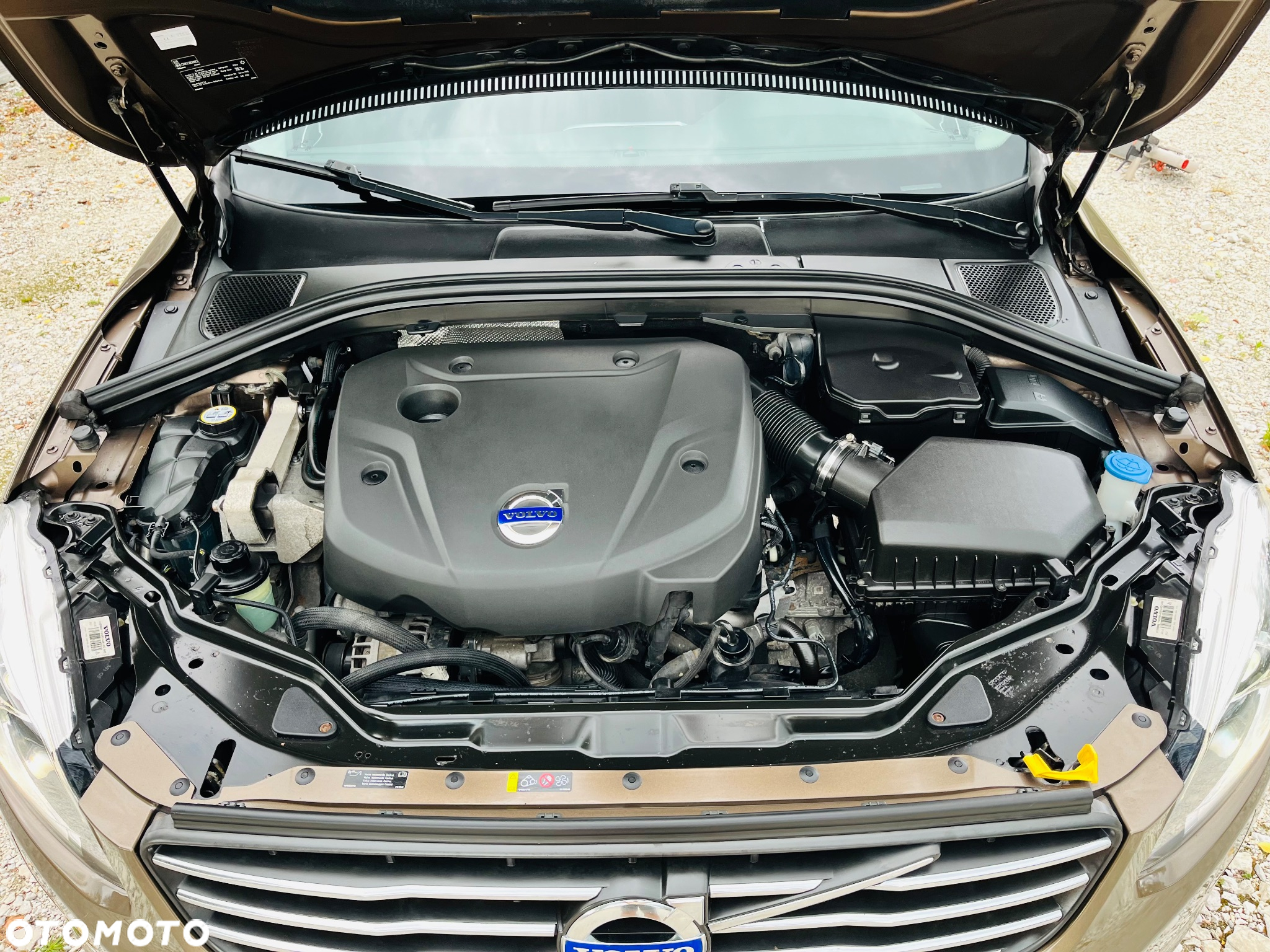 Volvo XC 60 D4 Momentum - 38