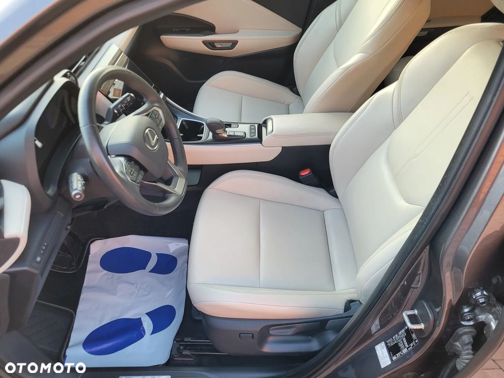 Lexus LBX 1.5 Hybrid Elegant - 21