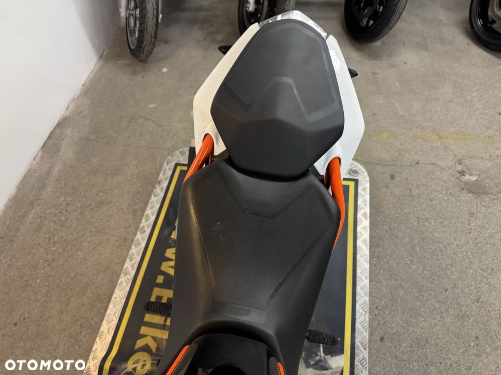 KTM Duke - 27