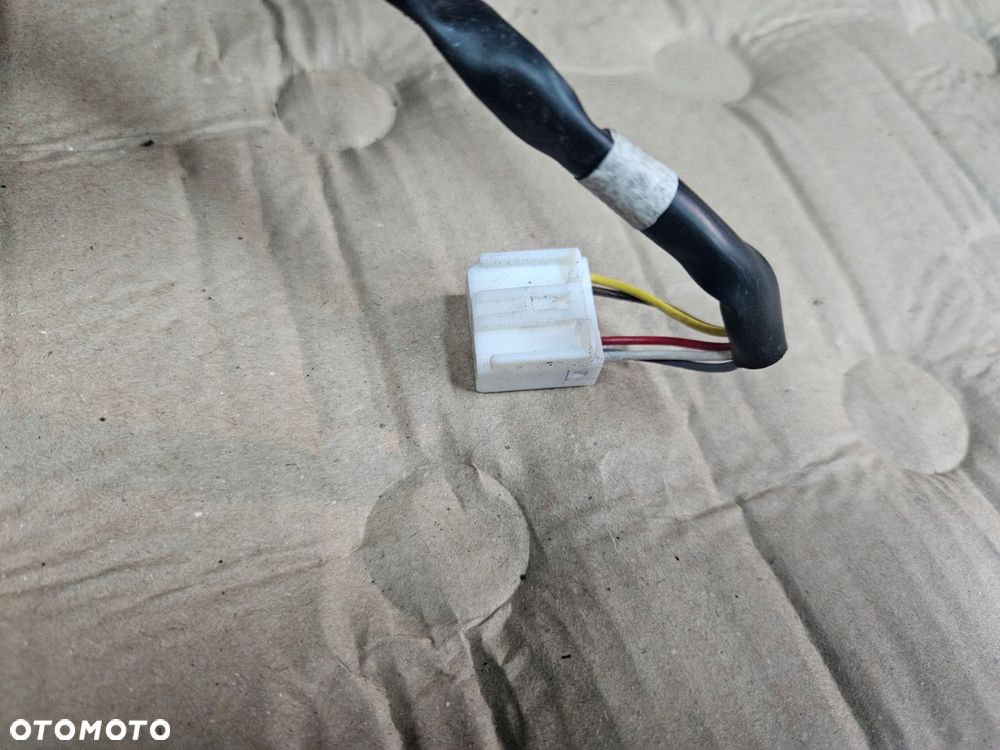 toyota avensis t25 06-08 lusterko prawe 3n0 5 pin - 3