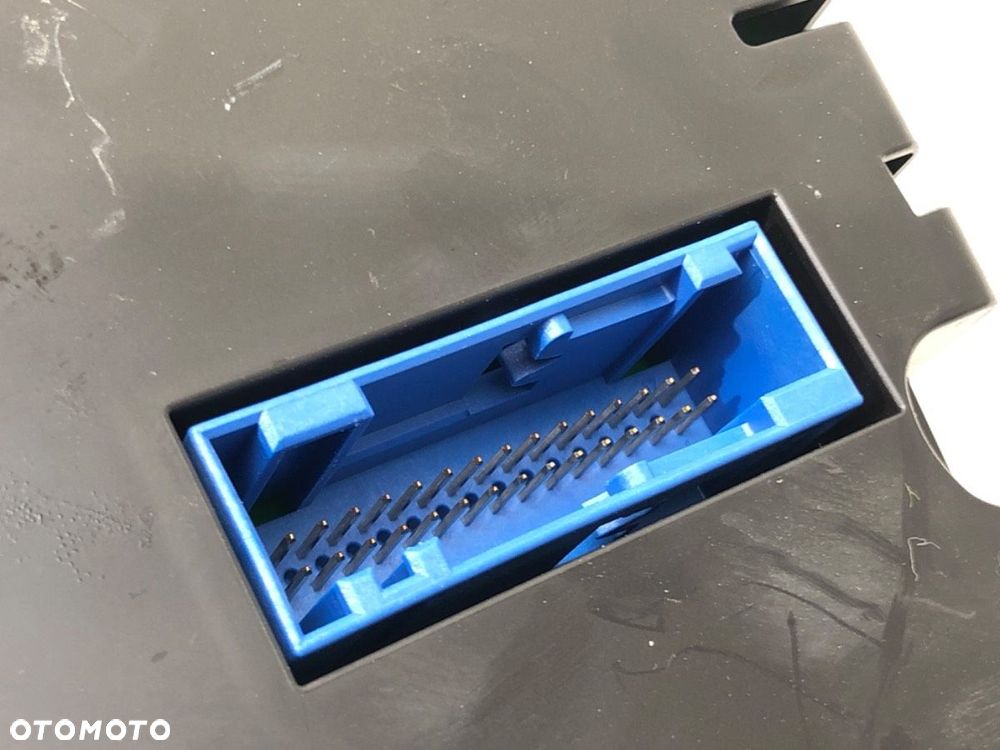 LICZNIK  VW GOLF VI (5K1) 2008 - 2014 1.2 TSI 77 kW [105 KM] benzyna 2008 - 2012 5M0920860D - 4