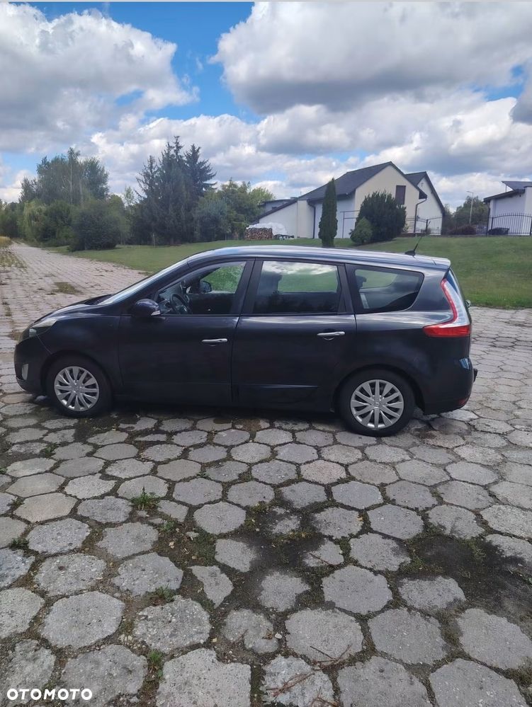 Renault Scenic - 1