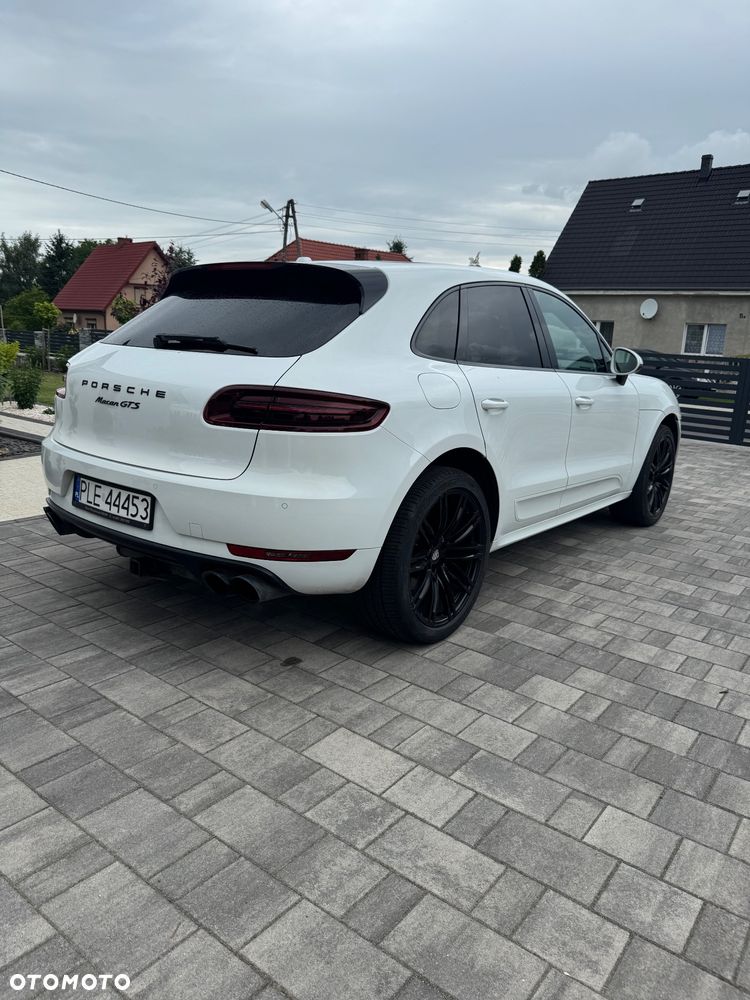 Porsche Macan - 3