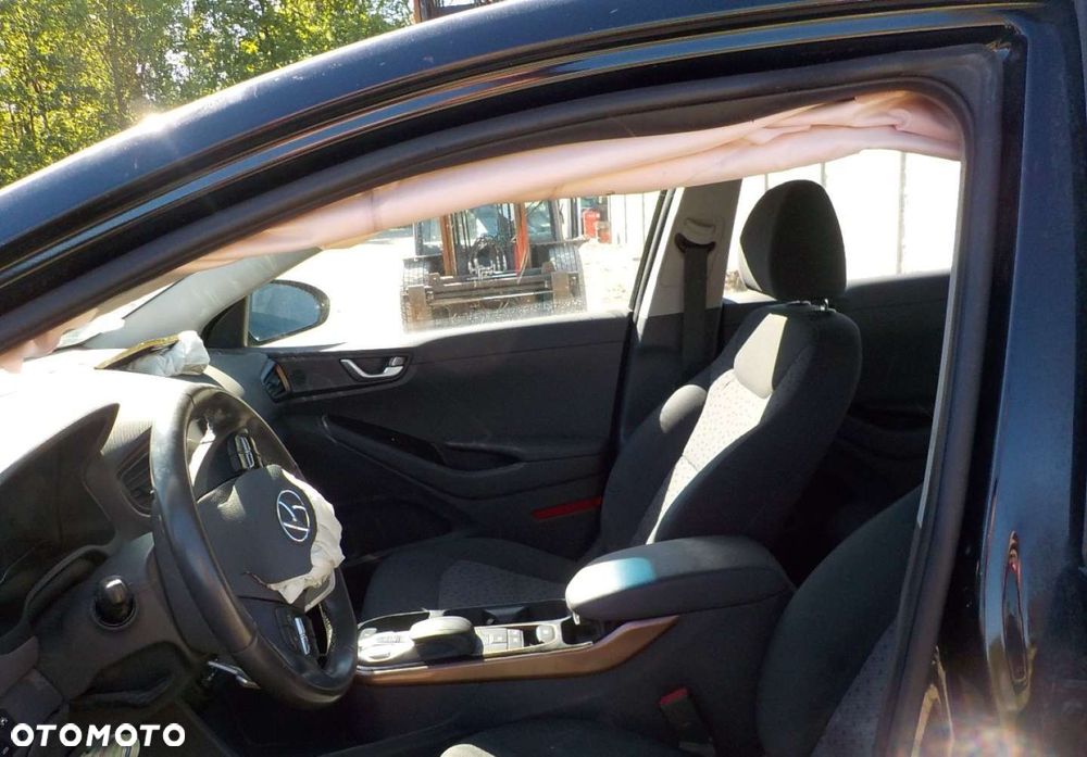 Hyundai IONIQ - 20