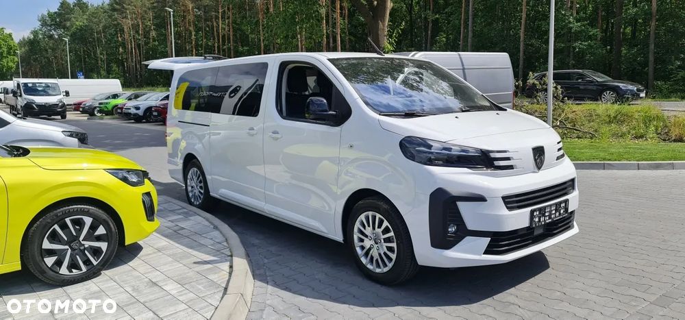 Peugeot Traveller - 9