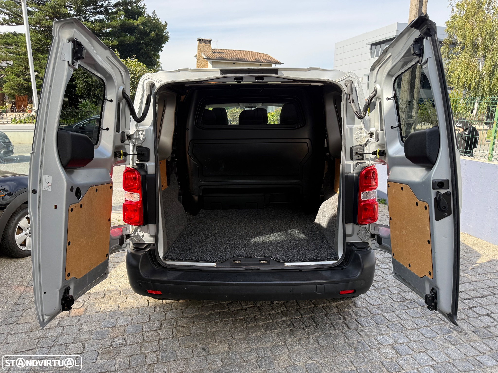 Toyota Proace 1.6 D-4D L1 6L - 14