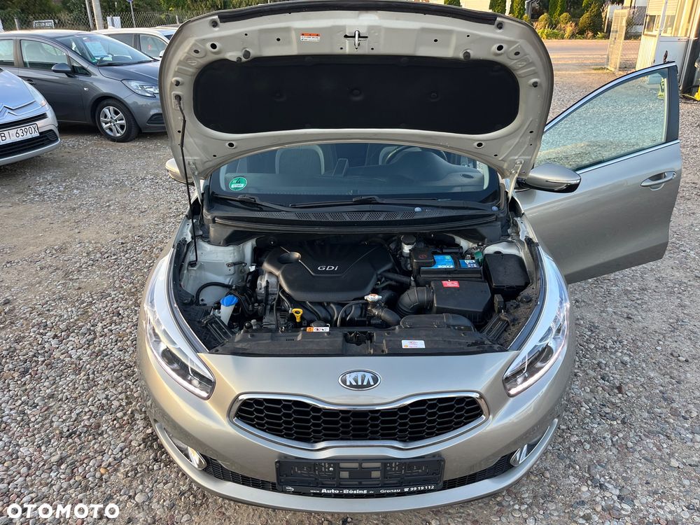 Kia Ceed 1.6 GDI ISG Spirit - 32