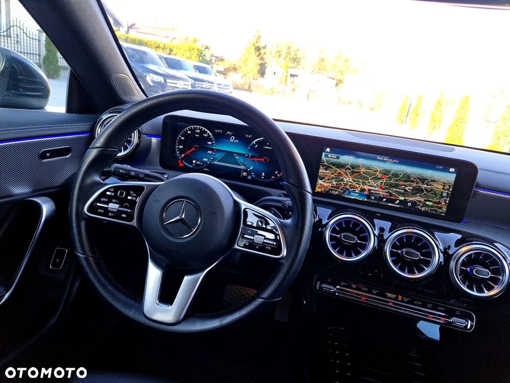 Mercedes-Benz CLA 220 d 8G-DCT - 27