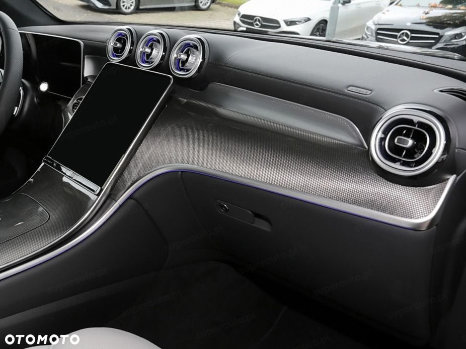Mercedes-Benz GLC - 11