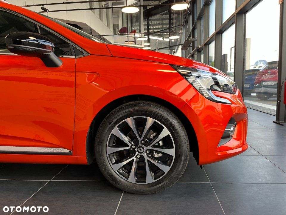 Renault Clio - 11