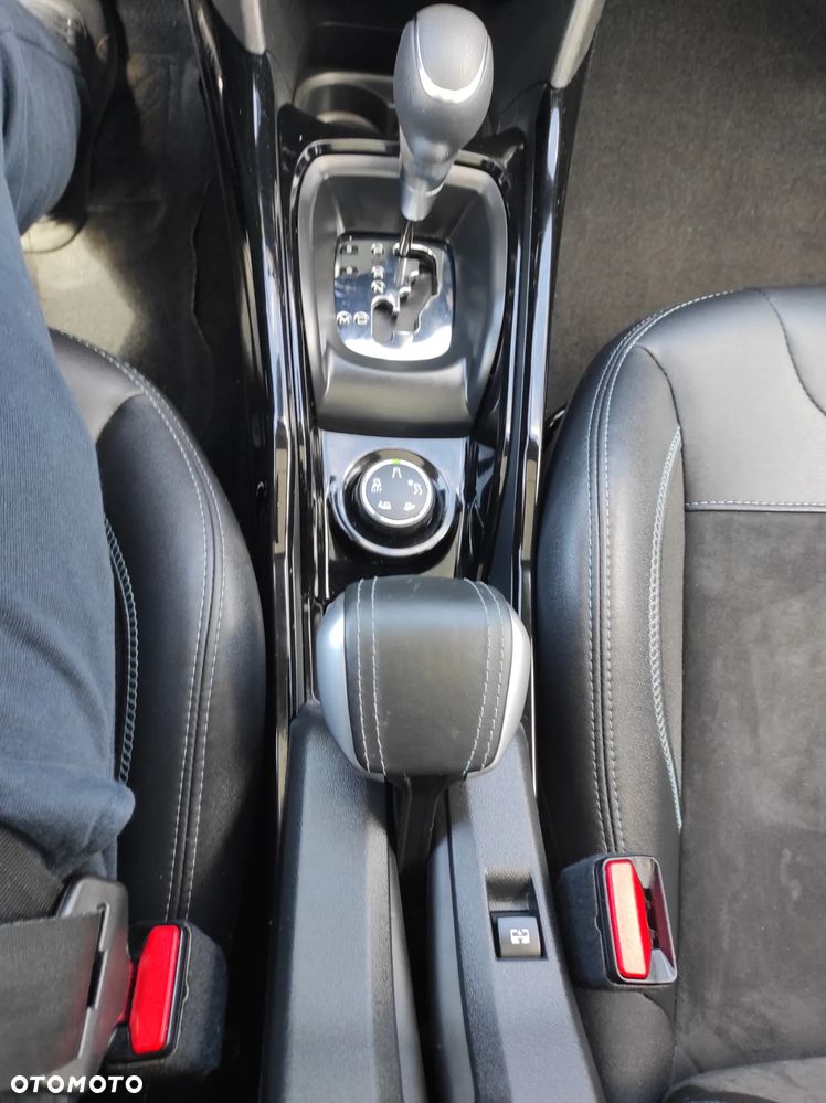 Peugeot 2008 - 9
