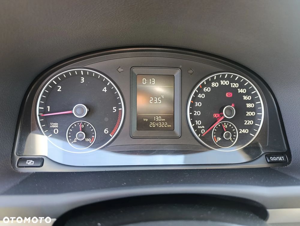 Volkswagen Touran 1.6 TDI DPF BlueMotion Technology Life - 23