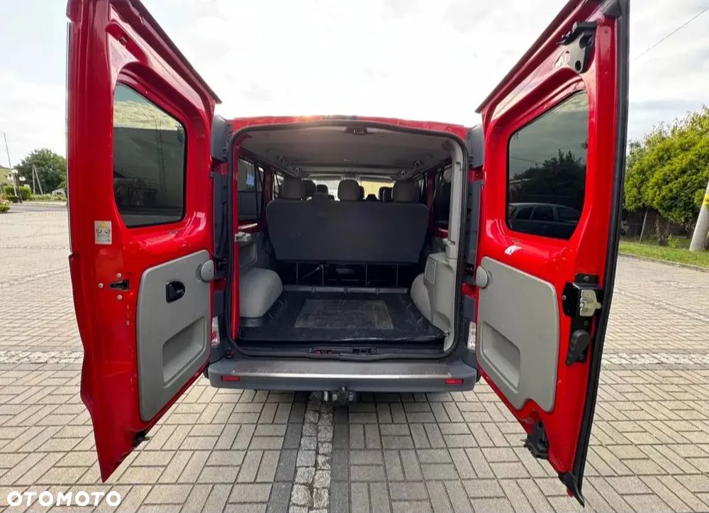 Opel Vivaro - 18