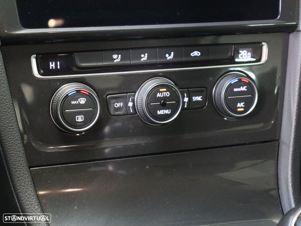 VW Golf Variant 1.6 TDi Confortline - 17