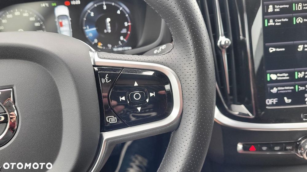 Volvo V60 D4 AWD Geartronic Inscription - 26