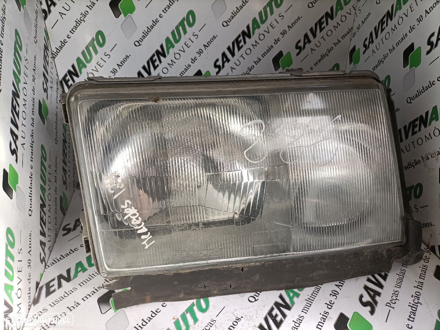 Farol Dto Mercedes-Benz E-Class (W124) - 1