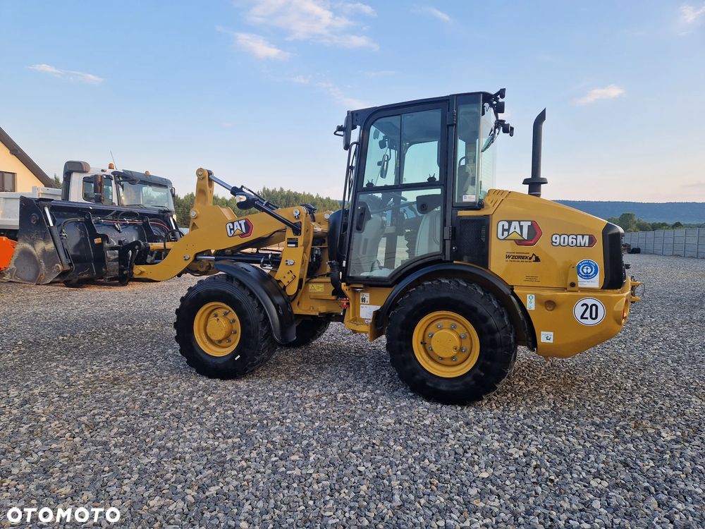 Caterpillar 906M - 2