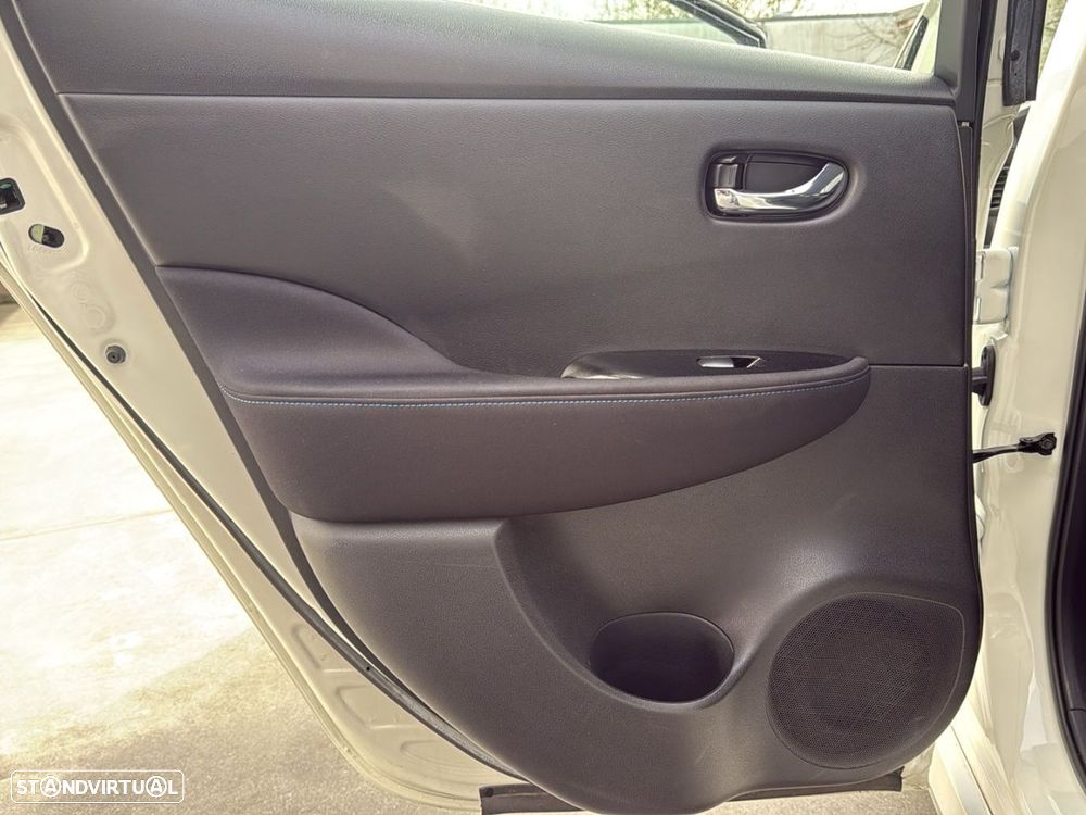 Nissan Leaf Acenta - 21
