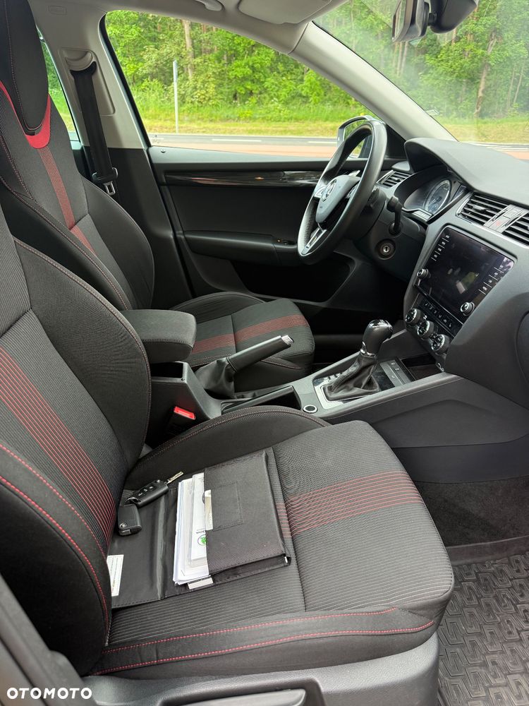Skoda Octavia 1.6 TDI DSG Premium Edition - 9