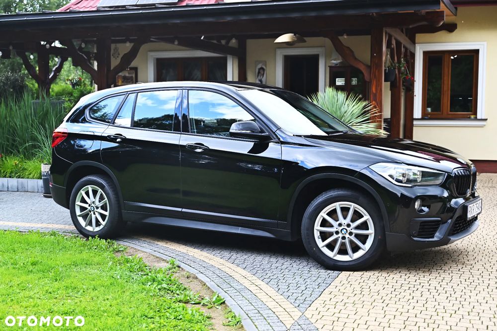 BMW X1 xDrive18d Sport Line - 17