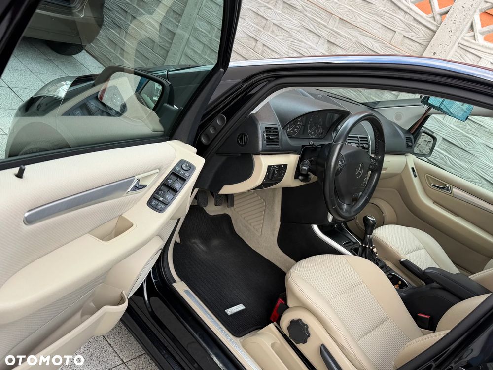 Mercedes-Benz Klasa A 160 Avantgarde BlueEff EU5 - 5