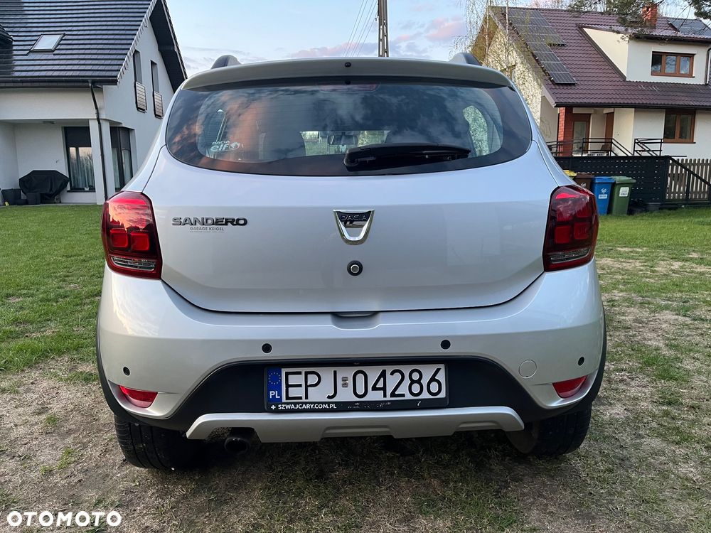Dacia Sandero TCe 90 Laureate - 8