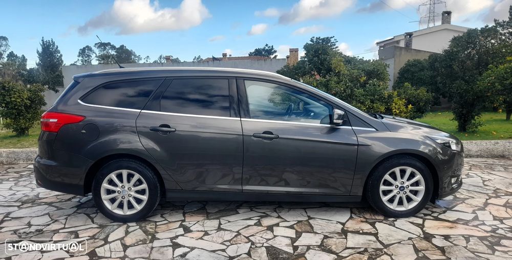Ford Focus SW 1.0 SCTi Titanium - 11