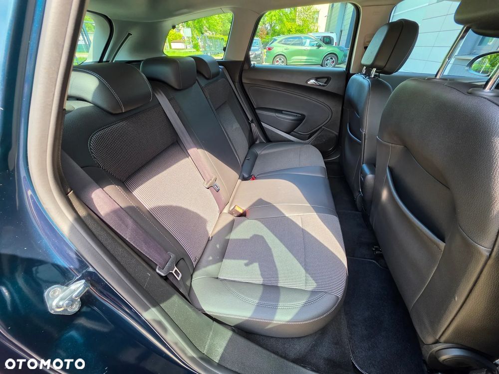 Opel Astra 1.4 Turbo Exklusiv - 20