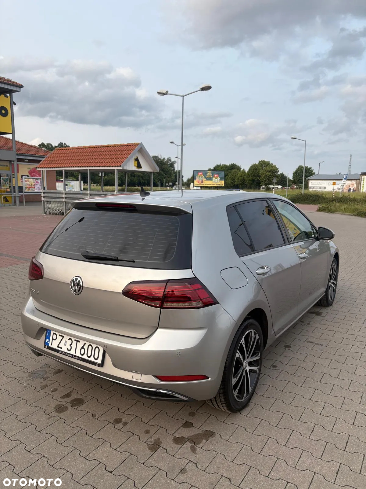 Volkswagen Golf VII 1.6 TDI BMT Comfortline - 6