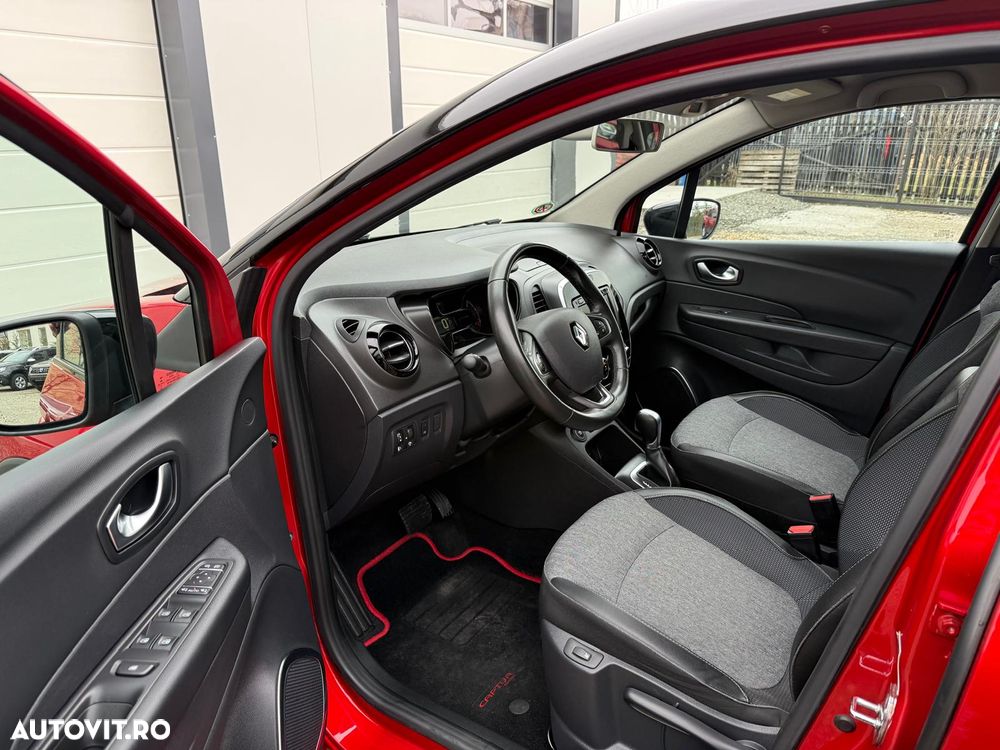 Renault Captur TCe 150 EDC GPF BOSE EDITION - 14